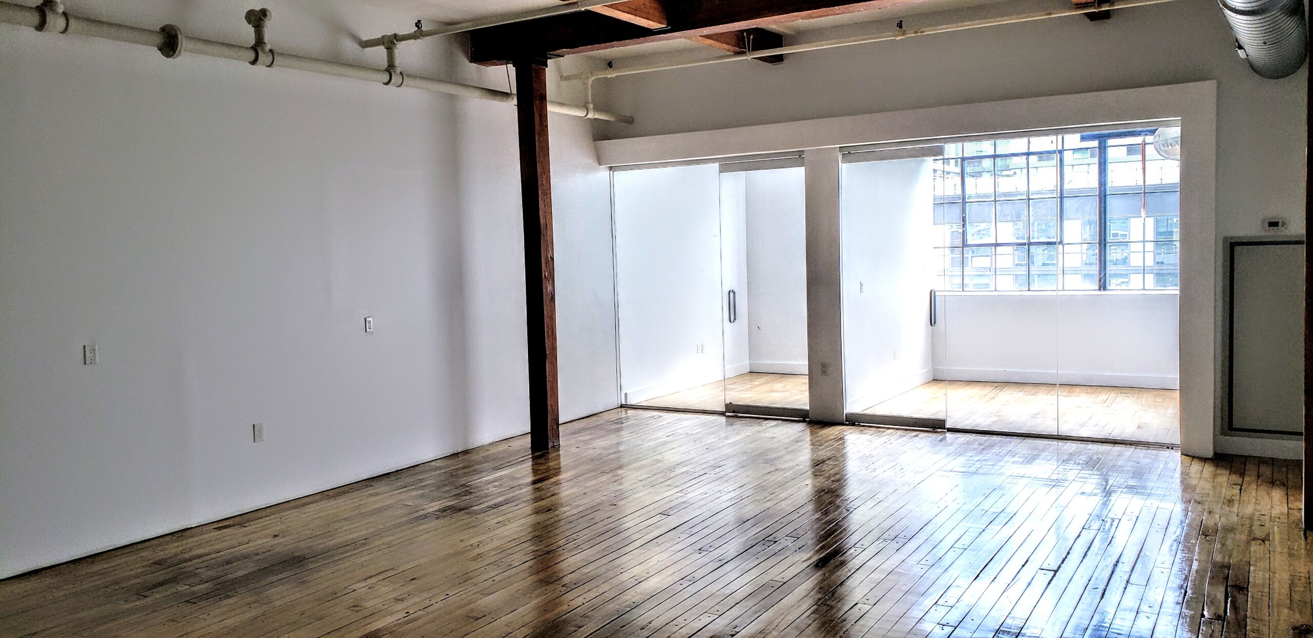 Lease Now Monroe Center