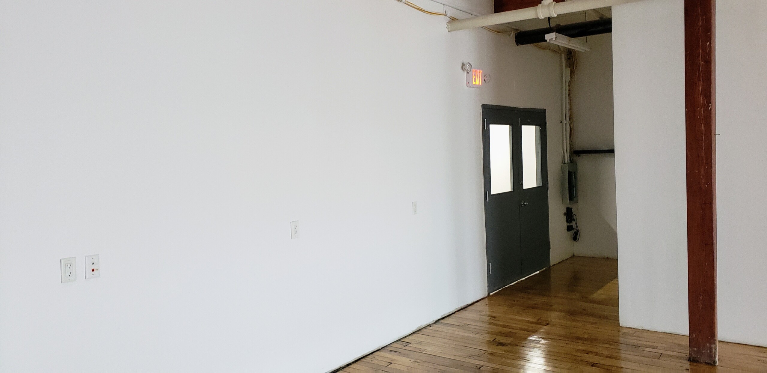 Lease Now Monroe Center